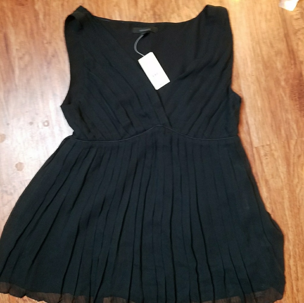 NWT Sleeveless Pleated Silk Blouse